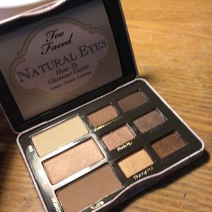 Too faced natural eyes Palette